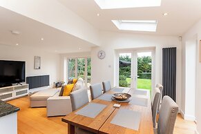 Spacious 3BD with Large Garden in Aynho