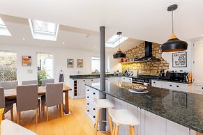 Spacious 3BD with Large Garden in Aynho