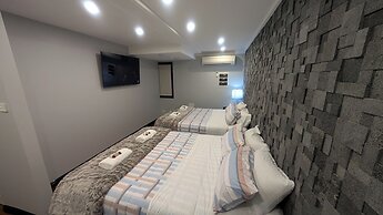 Cockatoo Retreat