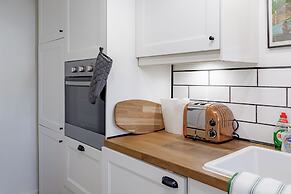 Stunning 2BD in the Heart of Malmesbury