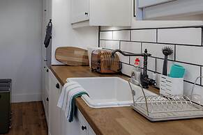 Stunning 2BD in the Heart of Malmesbury