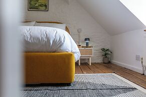 Stunning 2BD in the Heart of Malmesbury