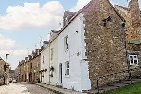 Stunning 2BD in the Heart of Malmesbury