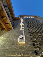 Emerald hotel