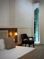 Emerald hotel