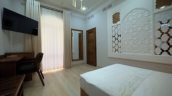 Emerald hotel