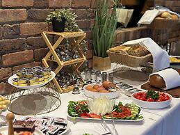Hotel Restaurant Narasinga