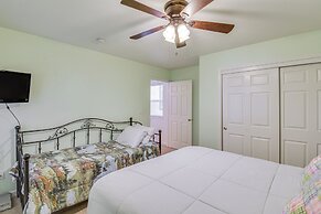 8 Mi to Dodge Ridge Mtn: Peaceful Cabin w/ Deck!