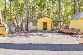 8 Mi to Dodge Ridge Mtn: Peaceful Cabin w/ Deck!