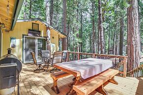 8 Mi to Dodge Ridge Mtn: Peaceful Cabin w/ Deck!