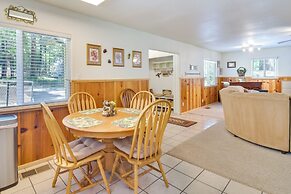 8 Mi to Dodge Ridge Mtn: Peaceful Cabin w/ Deck!