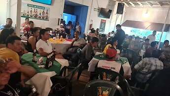 Andino's Hotel Bar y Rest El Viejo