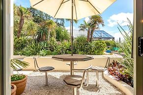 Waiheke Island - Onetangi Beachfront Apartments