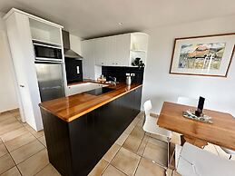 Waiheke Island - Onetangi Beachfront Apartments