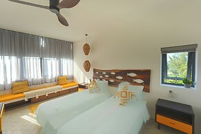 Sunrise Ocean Villa 4BR Tan Thanh Beach