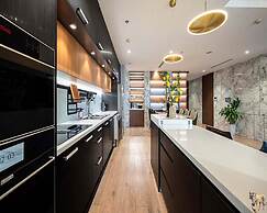 Landmark 81 Skyscraper