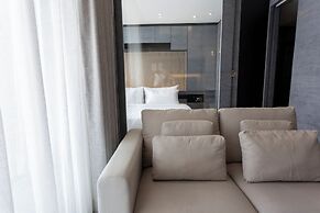 600m to beach New City gate P214 c60