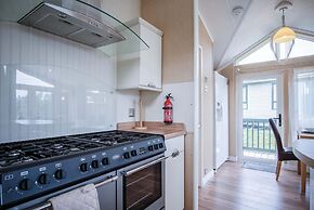 3 Manor Lodge - 2 Bedroom Lodge - Pendine