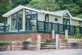 3 Manor Lodge - 2 Bedroom Lodge - Pendine
