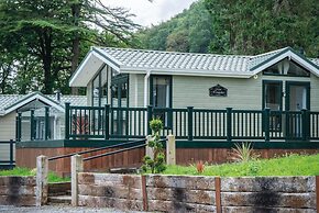 3 Manor Lodge - 2 Bedroom Lodge - Pendine