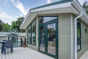 3 Manor Lodge - 2 Bedroom Lodge - Pendine