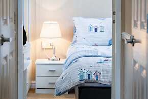 3 Manor Lodge - 2 Bedroom Lodge - Pendine