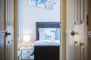 2 Manor Lodge - 2 Bedroom Lodge - Pendine