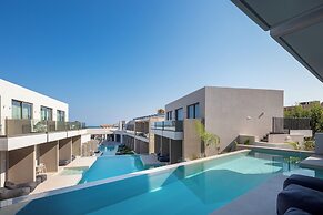 Phos Hotel Adults Only