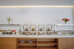 Phos Hotel Adults Only