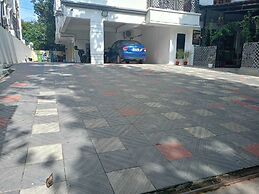 Central Retreat By Luxe Downtown