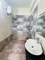 Central Retreat By Luxe Downtown