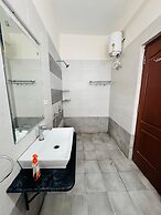 Central Retreat By Luxe Downtown