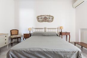 4018 Margaret House by Barbarhouse