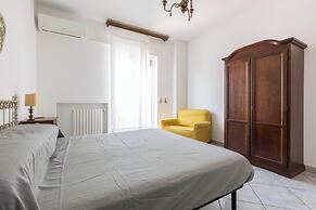 4018 Margaret House by Barbarhouse