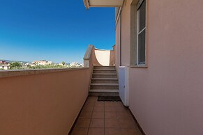 4018 Margaret House by Barbarhouse