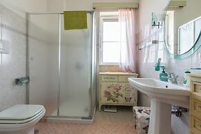 4018 Margaret House by Barbarhouse