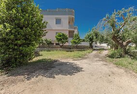 4018 Margaret House by Barbarhouse