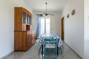 4018 Margaret House by Barbarhouse