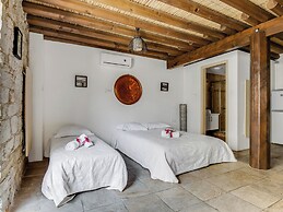 Arsorama Village Homes