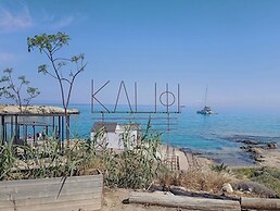 Sanders Mythical Blue Villas