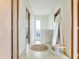 Sanders Mythical Blue Villas