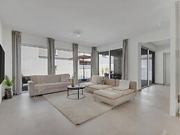 Sanders Mythical Blue Villas