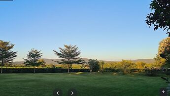 Natura Ravee Greenstay