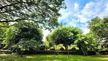 Natura Ravee Greenstay