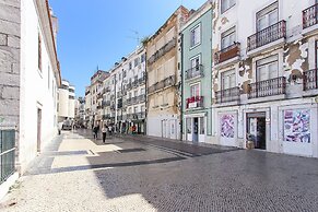 To Be Mouraria by Homing