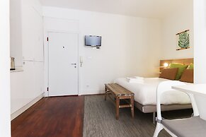 Santos Tiny Studio II by Homing