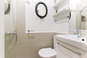 Santos Tiny Studio II by Homing