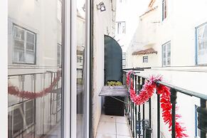 Santos Tiny Studio II by Homing