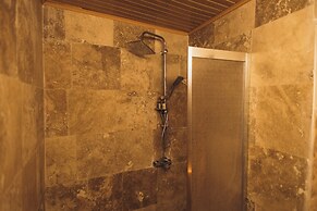 İsadora Cave Cappadocia