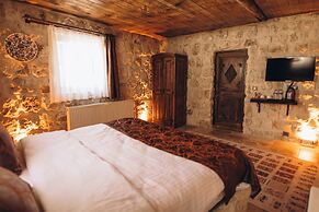 İsadora Cave Cappadocia